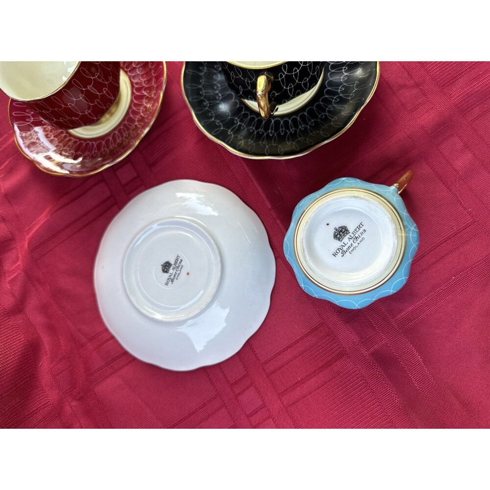 Royal Albert Fine Bone China Cup/Saucer Set Of 3, Gold Rimmed Vintage - Picture 4 of 7